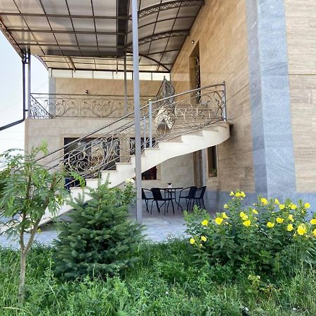 Rubenyan Guest House Artashat Екстериор снимка