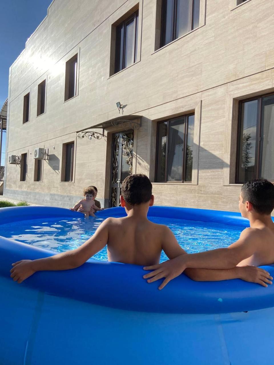 Rubenyan Guest House Artashat Екстериор снимка